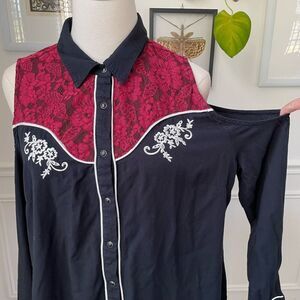 Shyanne Cold Shoulder Western Snap Front Cowgirl Shirt Black Red Lace Embroidere
